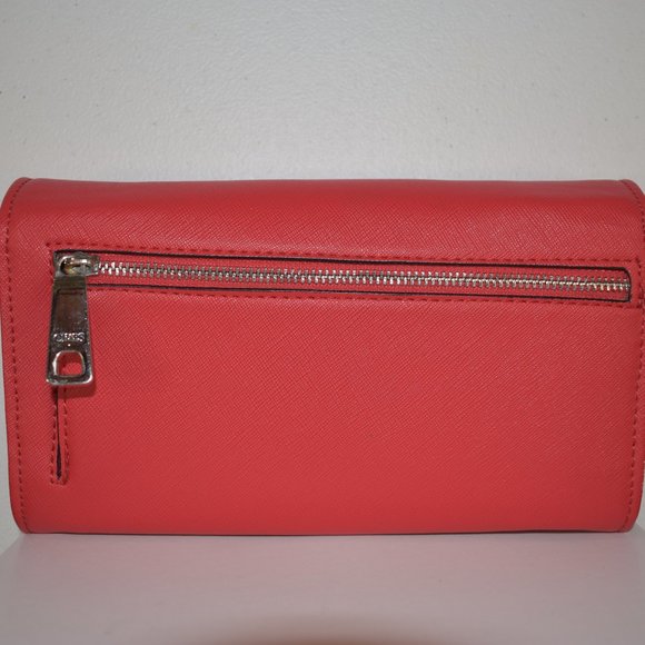 Chaps Women's Red Crossbody Purse/Wallet - Picture 2 of 10